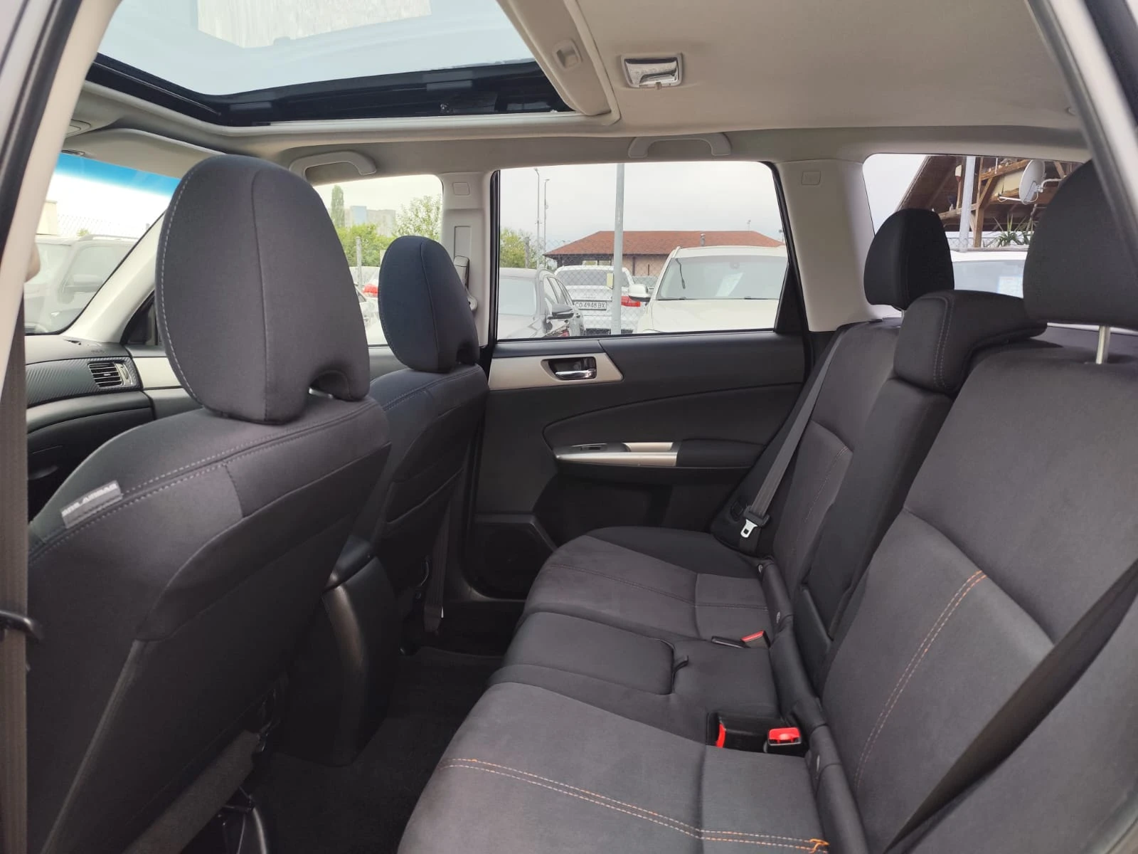 Subaru Forester 2.0 дизел Италия, снимка 13 - Автомобили и джипове - 55875009