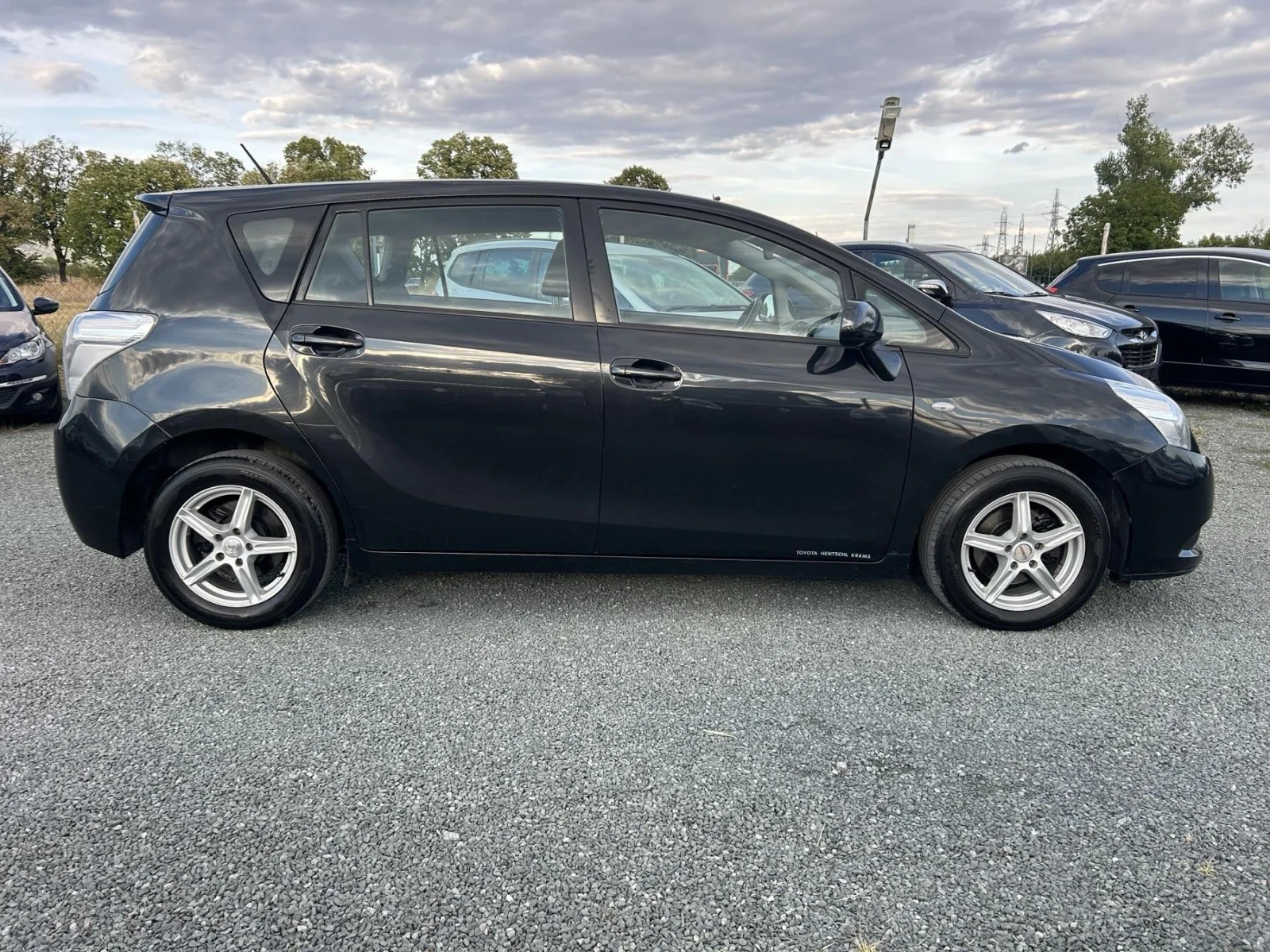 Toyota Verso 2.0 126  | Mobile.bg � ����������� 4