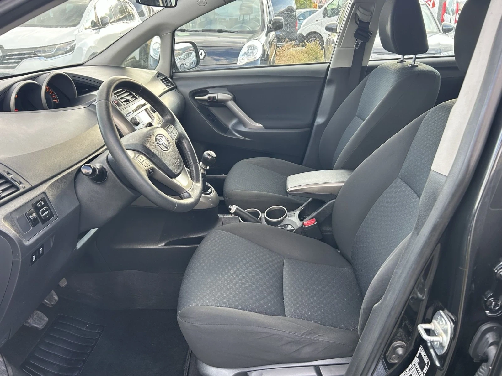 Toyota Verso 2.0 126  | Mobile.bg � ����������� 9
