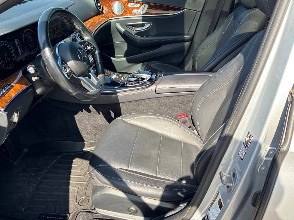 Mercedes-Benz E 450 * CARFAX* ОПЦИЯ ЗА ФИНАНСИРАНЕ* , снимка 7 - Автомобили и джипове - 56163235