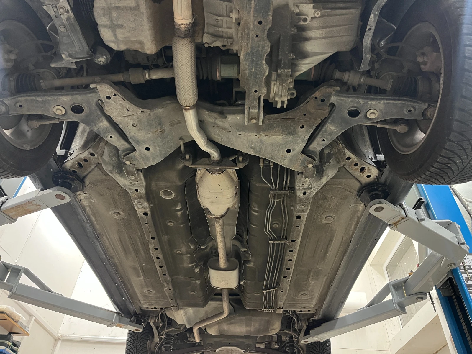 Mitsubishi Lancer 1.6 бензин 98кс нова от бг, снимка 9 - Автомобили и джипове - 56331507
