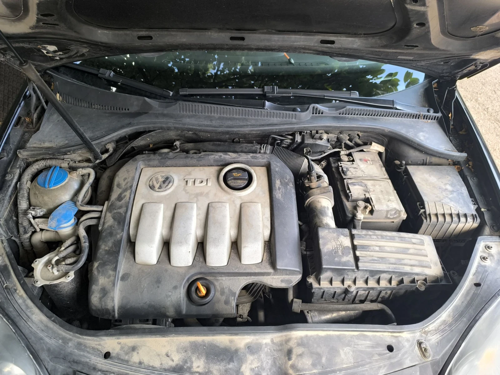 VW Golf 5, снимка 12 - Автомобили и джипове - 56451975
