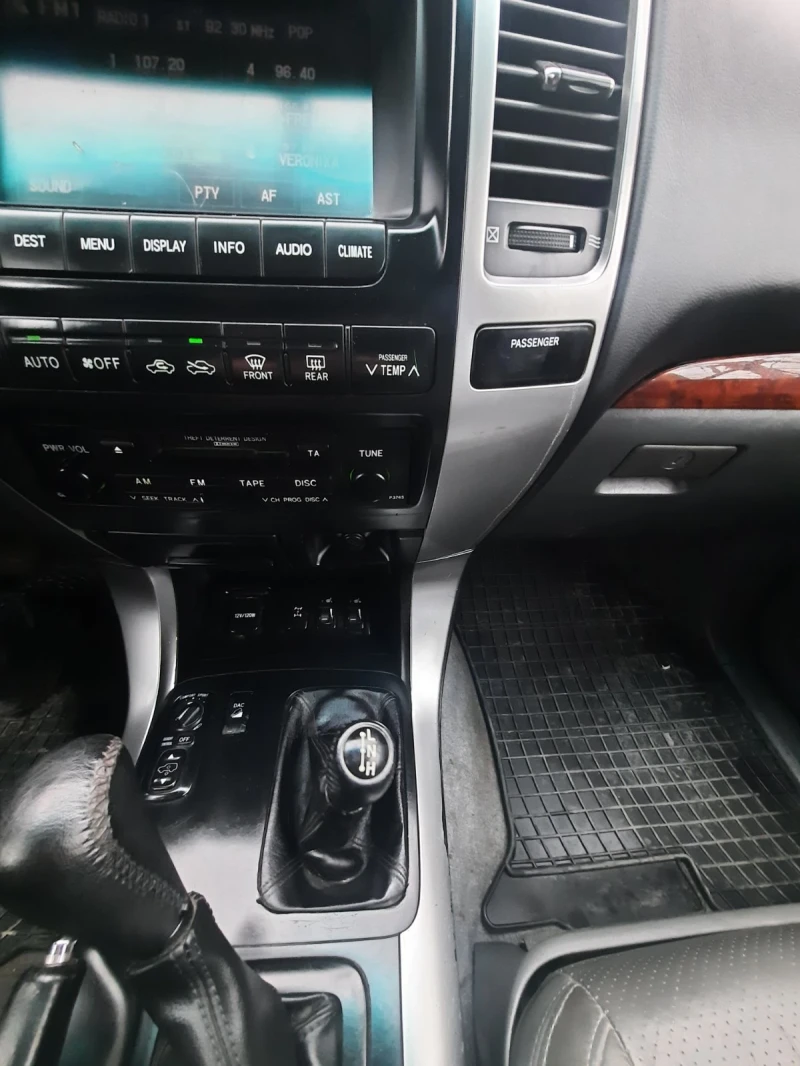 Toyota Land cruiser 120, снимка 12 - Автомобили и джипове - 52592259