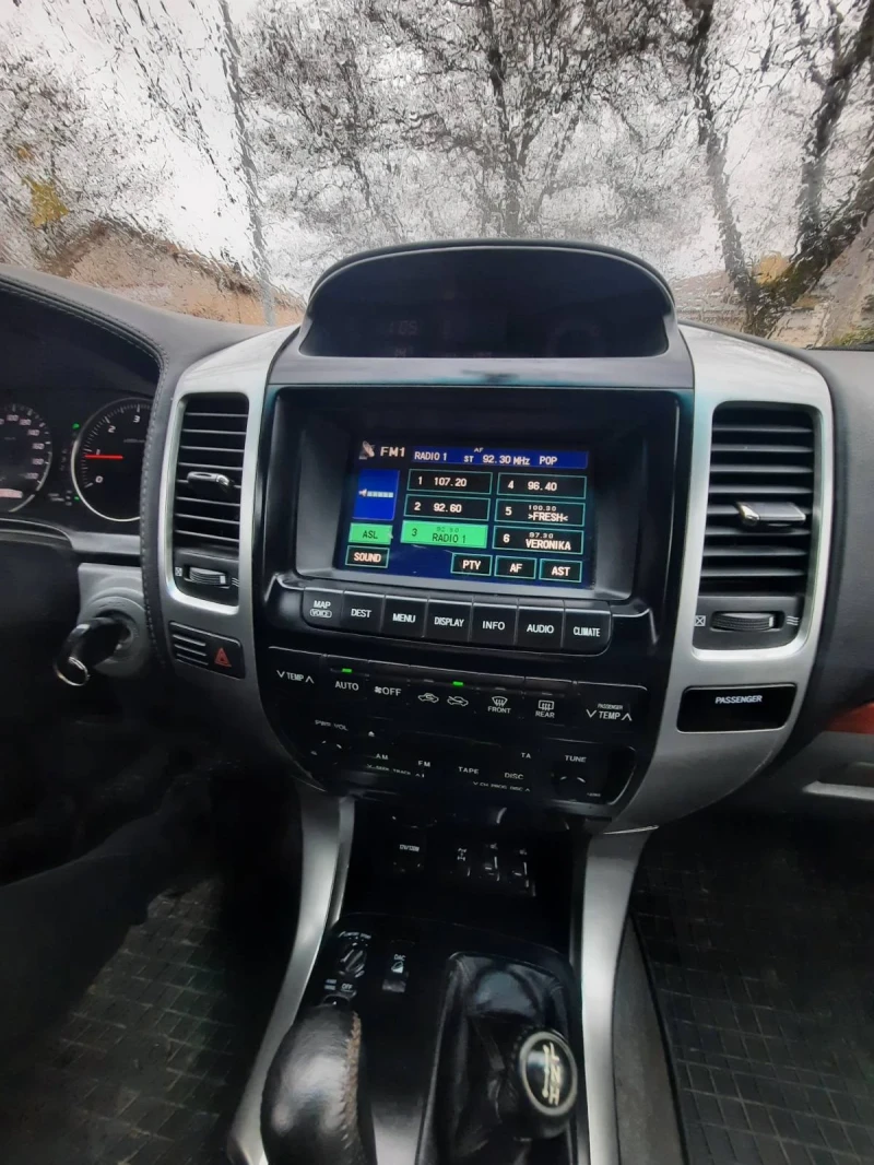 Toyota Land cruiser 120, снимка 13 - Автомобили и джипове - 52592259