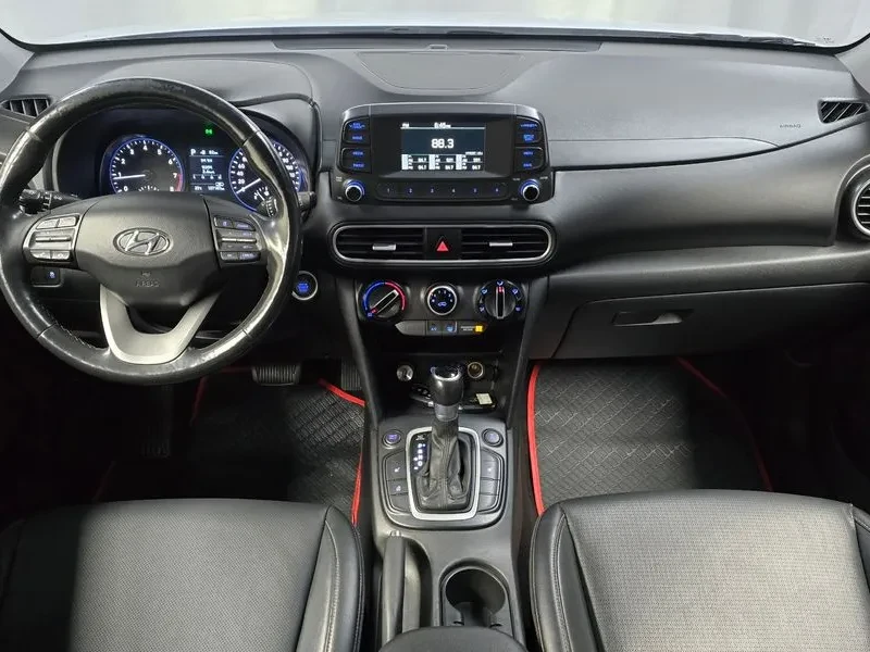 Hyundai Kona 1.6 TURBO 4WD MODERN ART, снимка 14 - Автомобили и джипове - 55217702