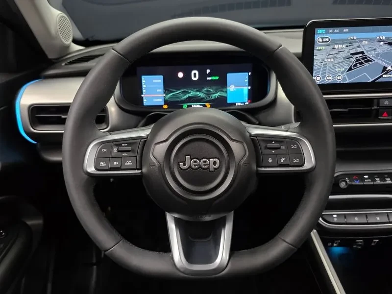 Jeep Avenger Altitude, снимка 13 - Автомобили и джипове - 56001108