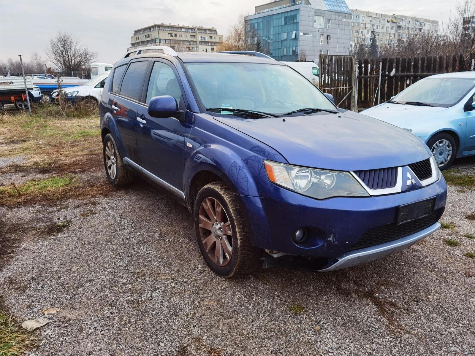 Mitsubishi Outlander 2.2 DID 6+ 1 - изображение 2