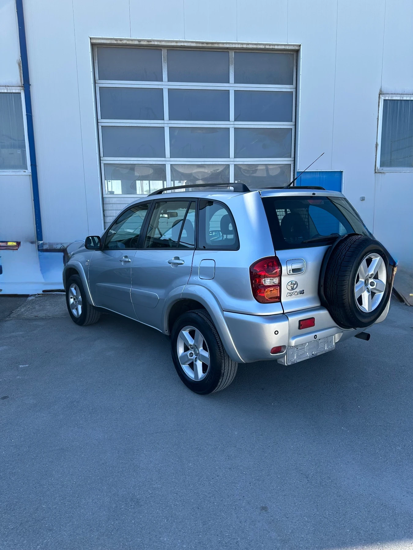 Toyota Rav4 2.0i face 4x4 - изображение 3