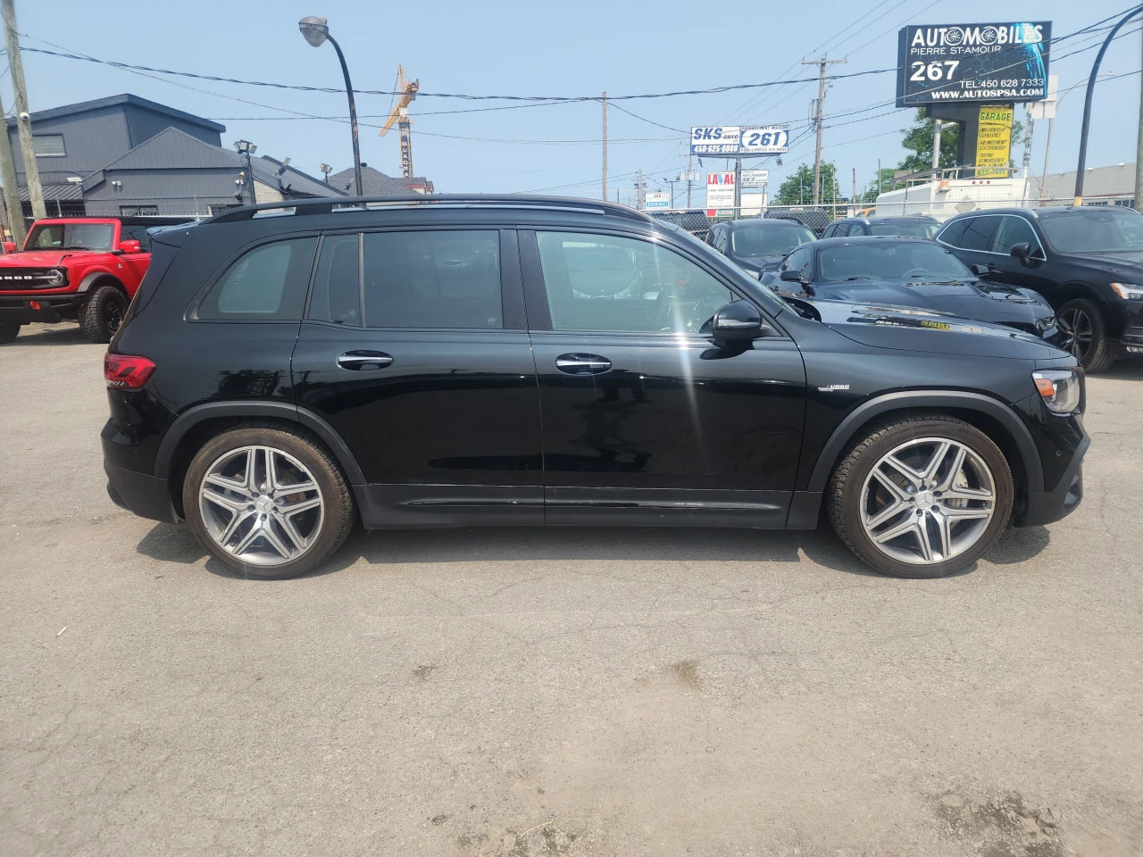 Mercedes-Benz GLB 35 AMG* CARFAX* АВТОФИНАНСИРАНЕ* БЕЗ ПЪРВОНАЧАЛНА  - изображение 3