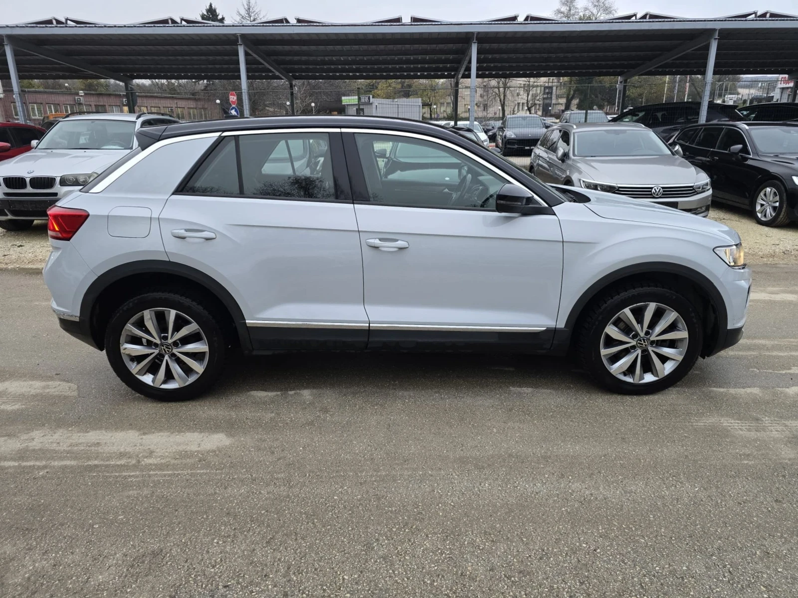 VW T-Roc 2.0TDI 150к.с Style  - изображение 8