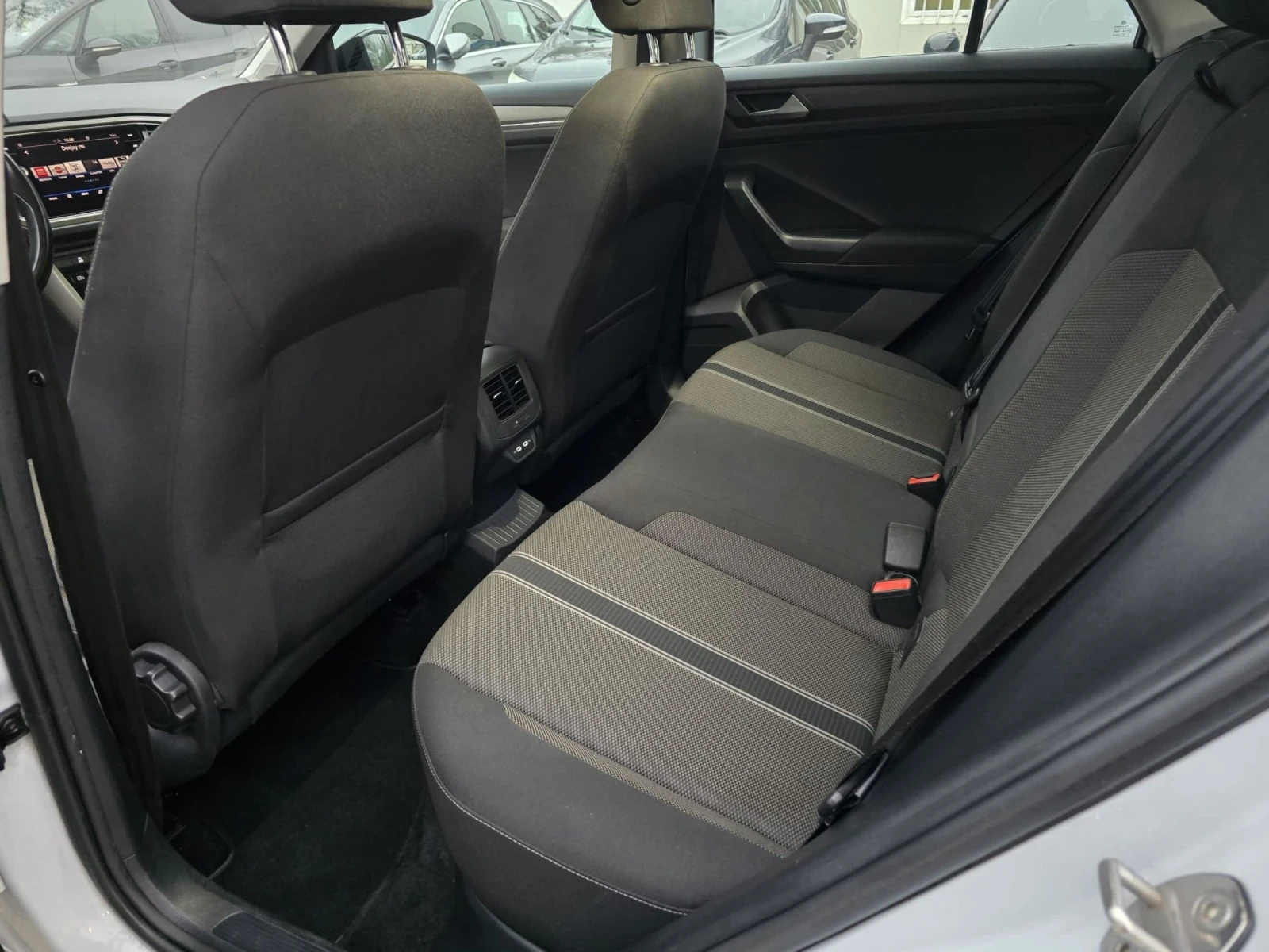 VW T-Roc 2.0TDI 150. Style  | Mobile.bg   12