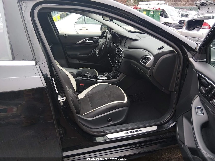 Infiniti QX30 2.0l Sport, снимка 5 - Автомобили и джипове - 54141686