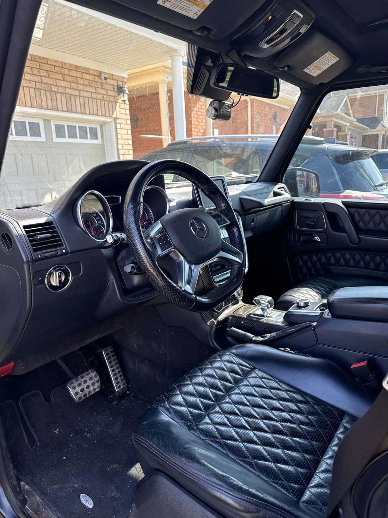 Mercedes-Benz G * AMG 63 * PANO* KEYLESS* ПОДГРЕВ* , снимка 5 - Автомобили и джипове - 54159533