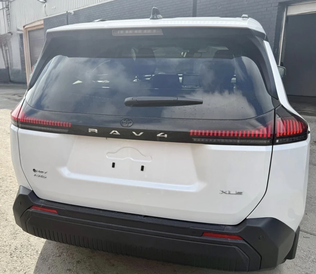 Toyota Rav4 HYBRID XLE * PREMIUM * AWD * НОВА * , снимка 4 - Автомобили и джипове - 54197272