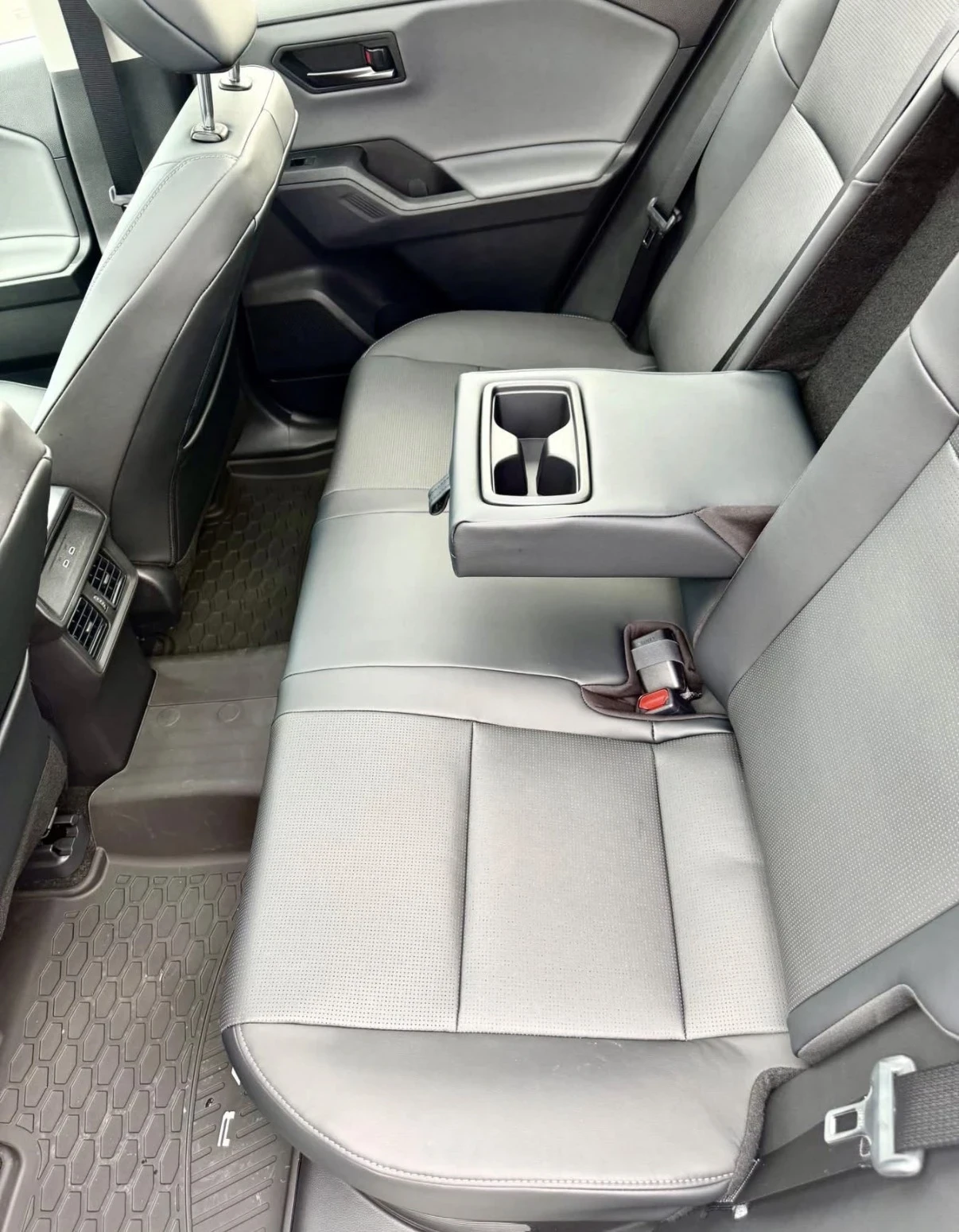 Toyota Rav4 HYBRID XLE * PREMIUM * AWD * НОВА * , снимка 10 - Автомобили и джипове - 54197272