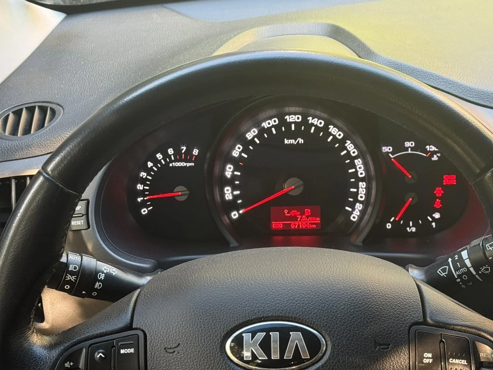 Kia Sportage, снимка 5 - Автомобили и джипове - 55979810