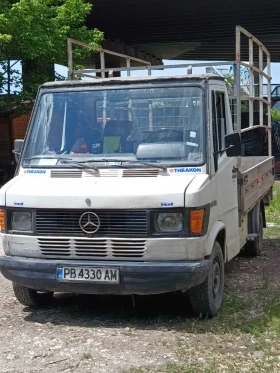     Mercedes-Benz 207