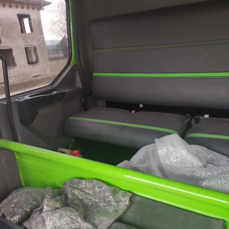 Renault Midlum Дубъл кабина кран тристанен самосфал 6 местен, снимка 9 - Камиони - 53515939