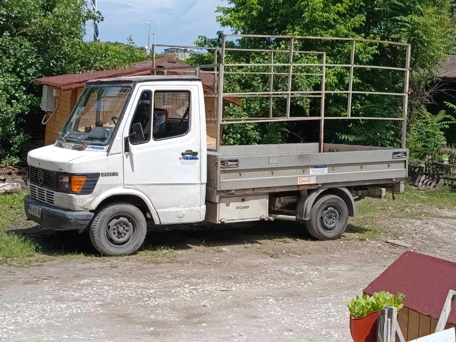 Mercedes-Benz 207  - изображение 4