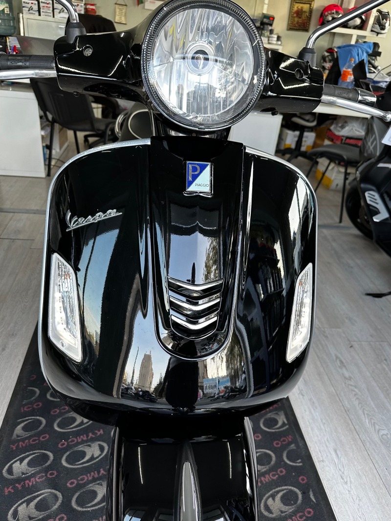 Vespa GTS 300ie ABS/ASR, LED 09.2018г., снимка 9 - Мотоциклети и мототехника - 42552225