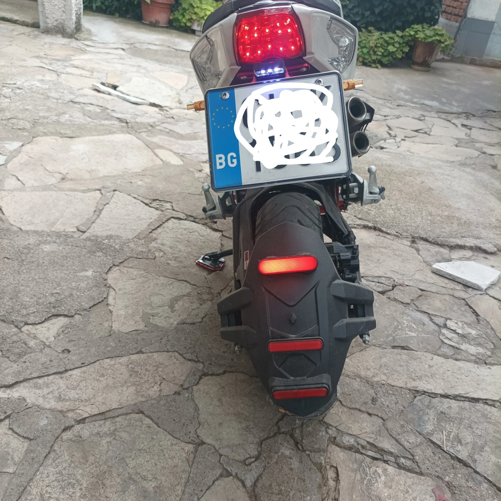 Benelli 125 TNT - изображение 9