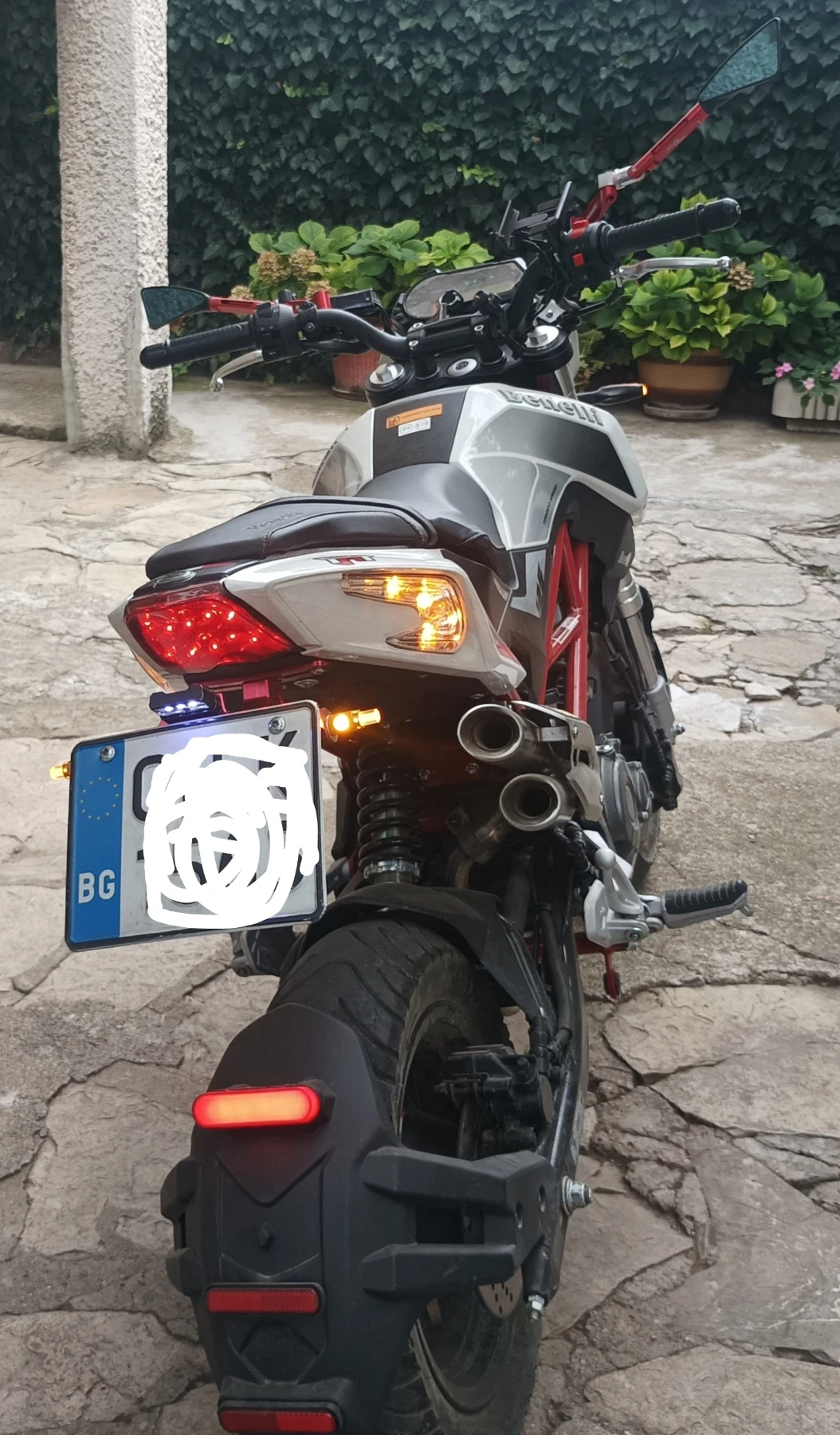 Benelli 125 TNT - изображение 3