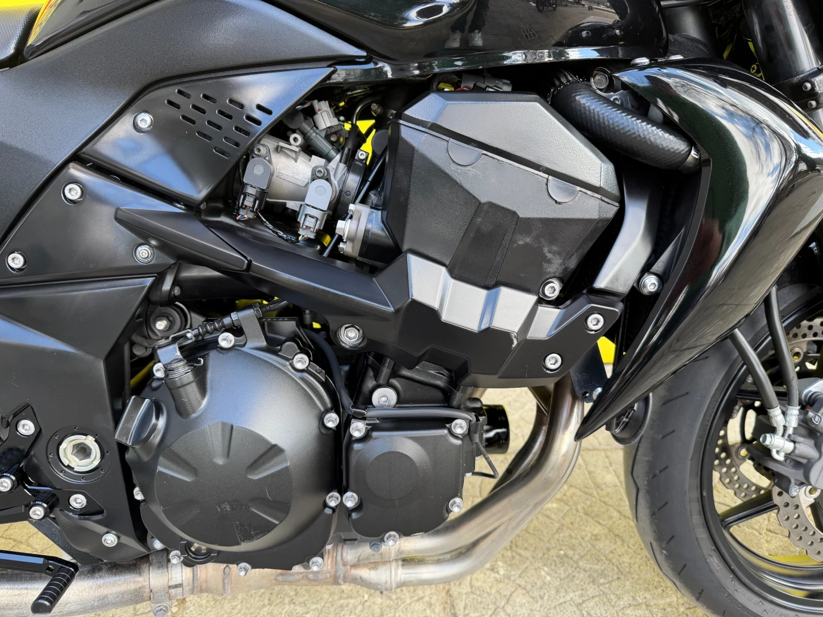 Kawasaki Z 750, снимка 13 - Мотоциклети и мототехника - 54154570