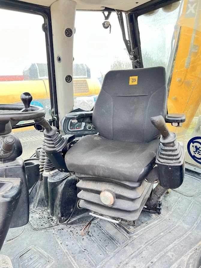 Багер JCB 3CX, снимка 8 - Индустриална техника - 47531020