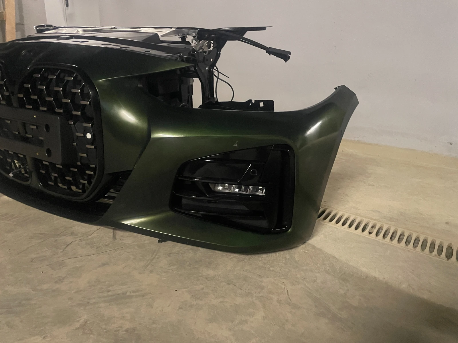 Напълно окомплектована предна броня и преден панел за BMW 4 G22/1/3 LCI M SPORT, снимка 3 - Части - 53801766