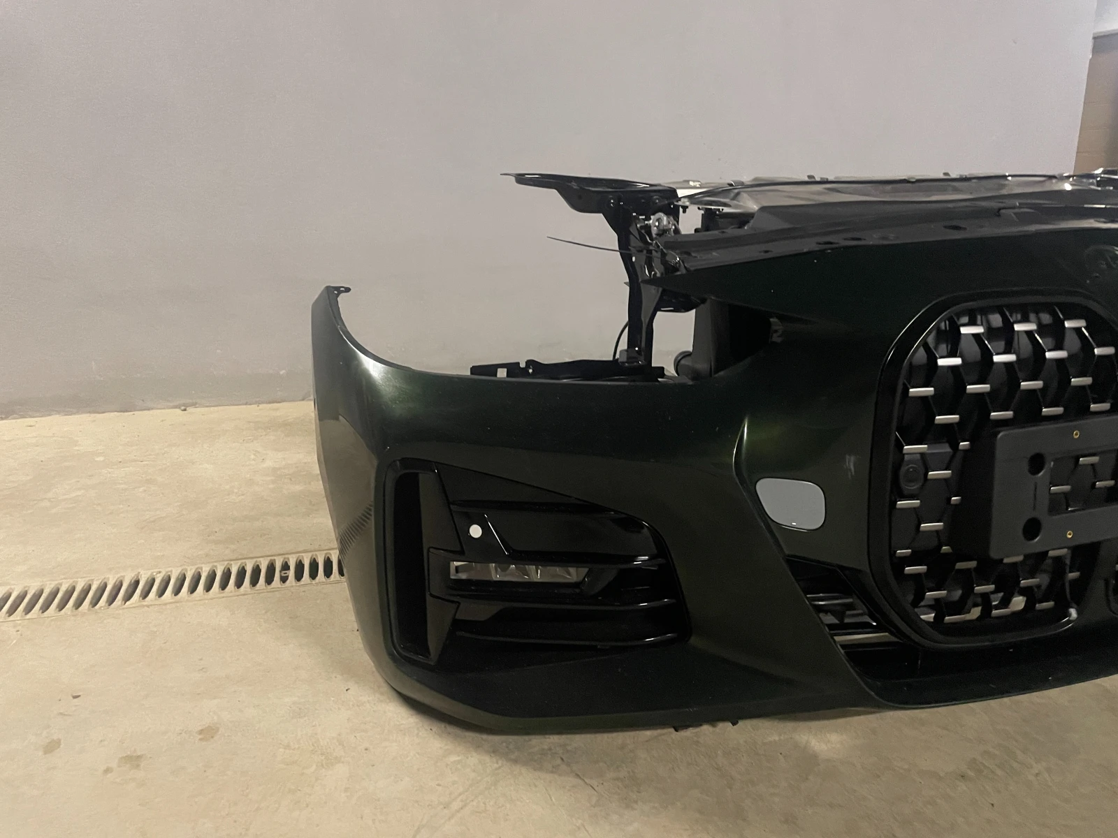 Напълно окомплектована предна броня и преден панел за BMW 4 G22/1/3 LCI M SPORT, снимка 2 - Части - 53801766