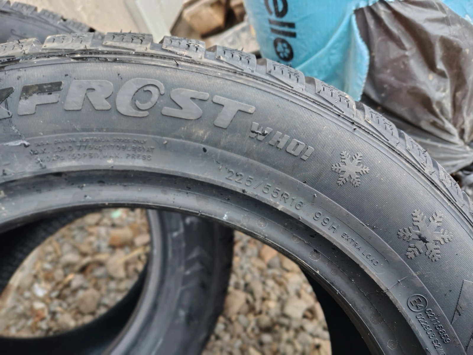 Гуми Зимни 225/55R16, снимка 7 - Гуми и джанти - 54113367