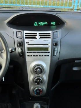 Toyota Yaris 1.0i~70hp~ITALY~КЛИМАТИК~130000км!, снимка 12