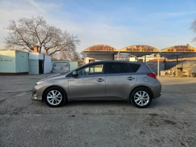 Toyota Auris Автомат 95000km, снимка 3