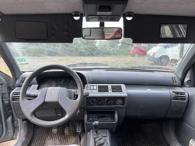 Renault Clio 1.2 , снимка 5 - Автомобили и джипове - 47011839