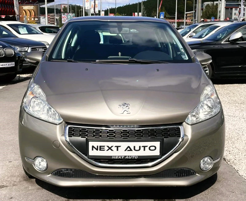 Peugeot 208 1.4i 95HP Бензин/Газ, снимка 2 - Автомобили и джипове - 47408082