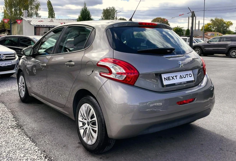 Peugeot 208 1.4i 95HP Бензин/Газ, снимка 7 - Автомобили и джипове - 47408082