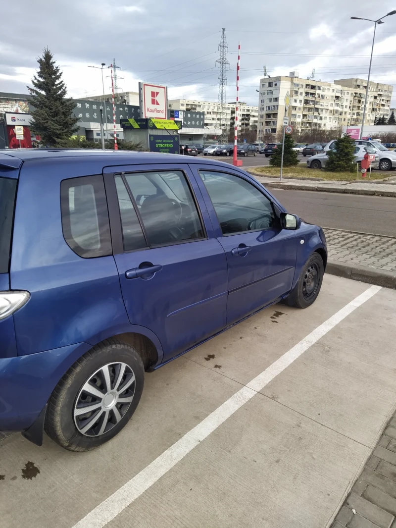 Mazda 2, снимка 8 - Автомобили и джипове - 47412339