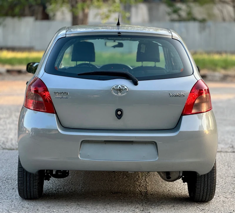 Toyota Yaris 1.0i~70hp~ITALY~КЛИМАТИК~130000км!, снимка 6 - Автомобили и джипове - 50617419