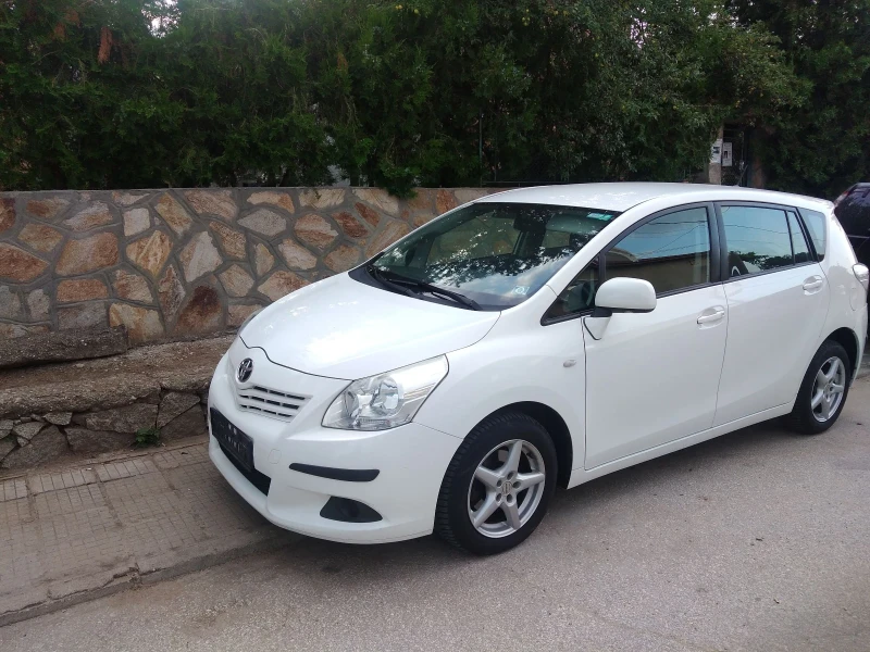 Toyota Verso 1.6i 132к.с. 6ск., снимка 2 - Автомобили и джипове - 50670927