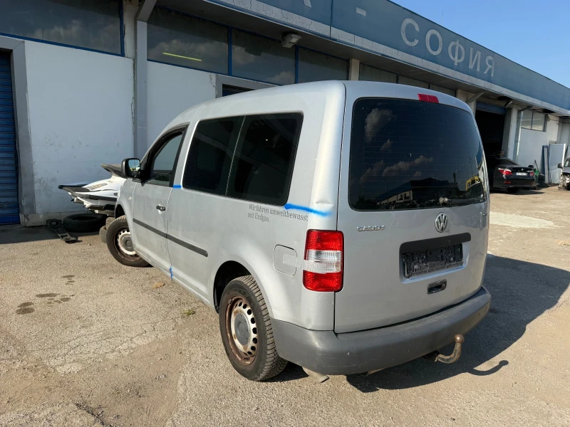 VW Caddy, снимка 3 - Автомобили и джипове - 51351077