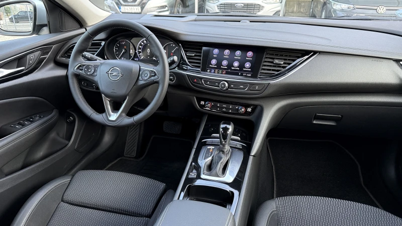 Opel Insignia 2.0d Automatic Facelift Full LED, снимка 9 - Автомобили и джипове - 52091802