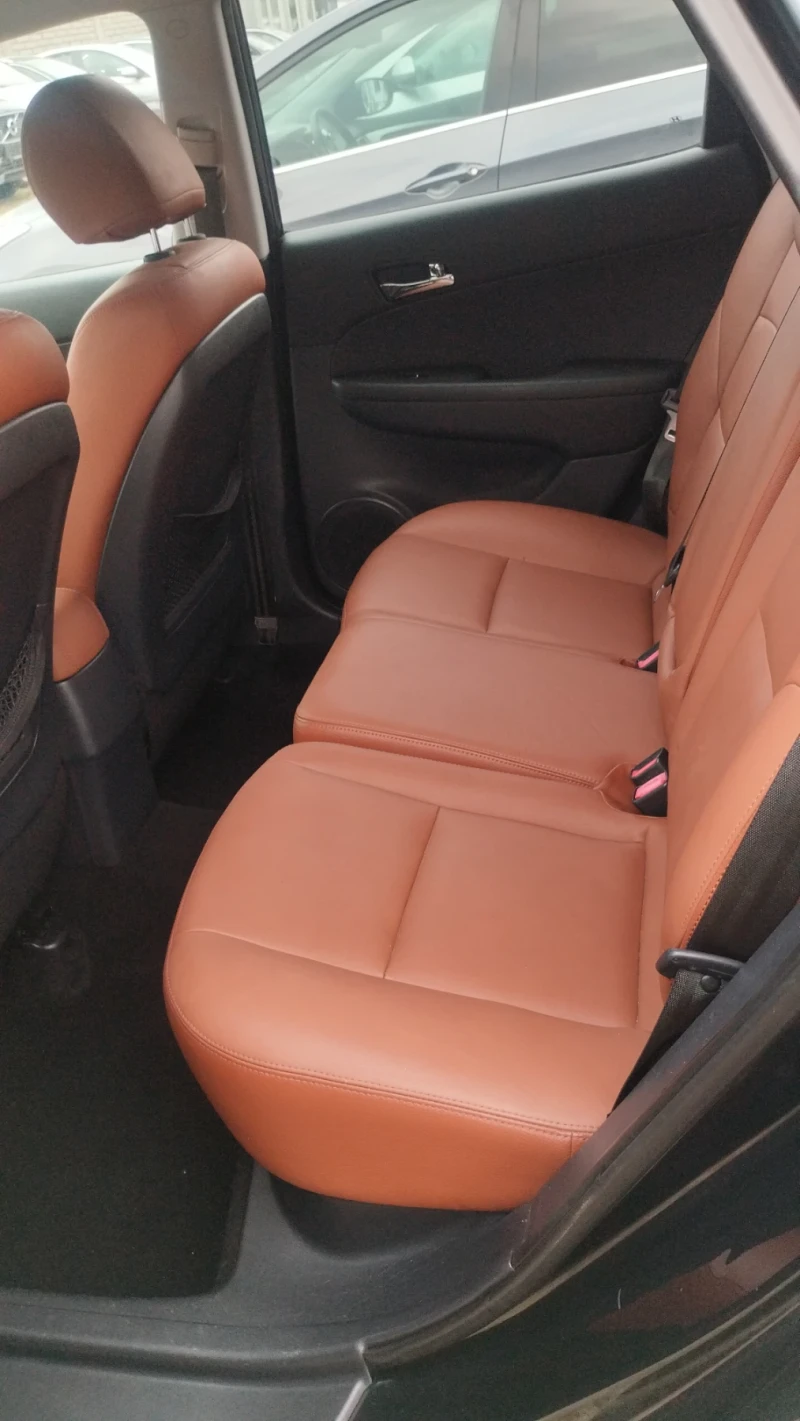 Hyundai I30 1.6 benzin koja, снимка 9 - Автомобили и джипове - 52096838