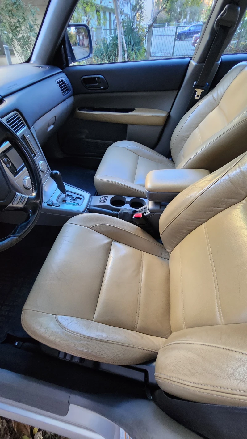 Subaru Forester, снимка 13 - Автомобили и джипове - 52257078