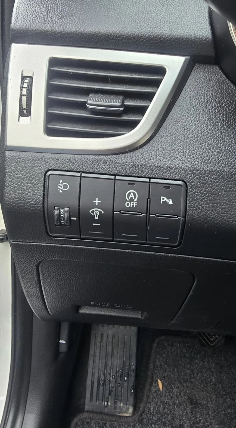 Hyundai I30 1.6 CRDI VERTEX , снимка 7 - Автомобили и джипове - 52878075