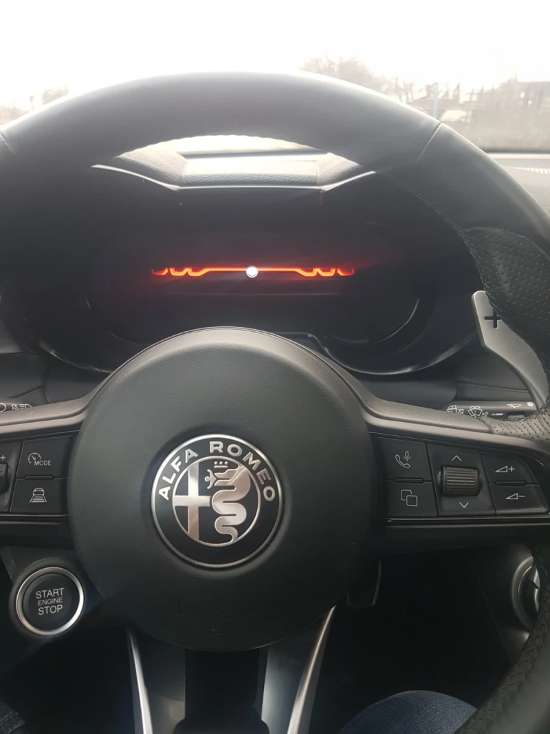 Alfa Romeo Tonale VELOCE PHEV 4X4 1.3 282 к.с., снимка 8 - Автомобили и джипове - 53287539