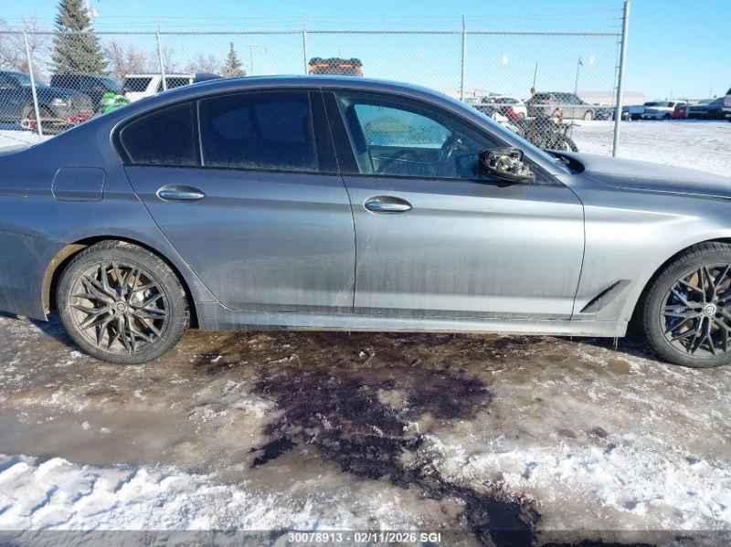 BMW 540 MPACK* ВАКУМ* AMBIENT* HEADUP* HARMAN, снимка 7 - Автомобили и джипове - 53454842