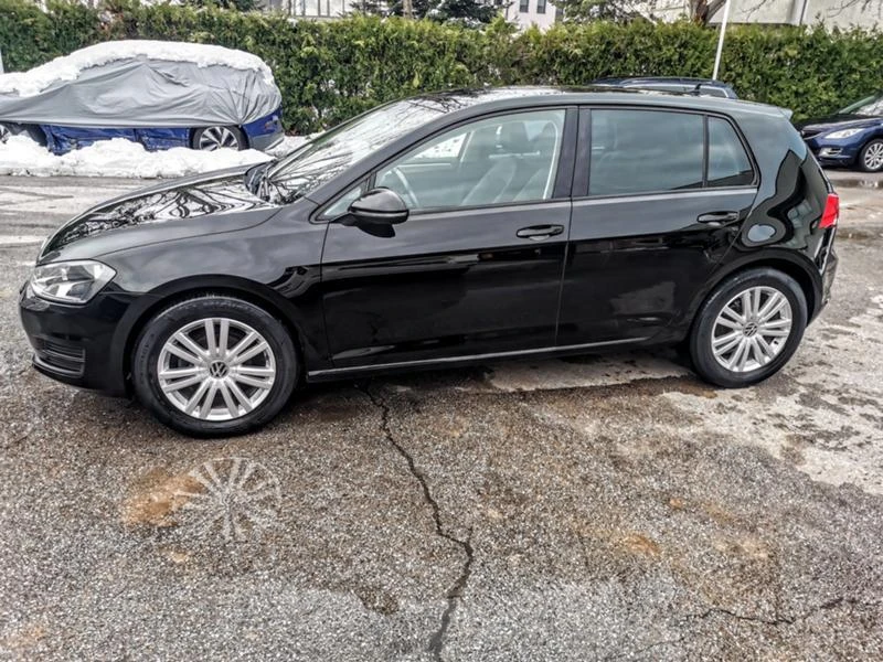 VW Golf 1.6 tdi, снимка 4 - Автомобили и джипове - 49292152