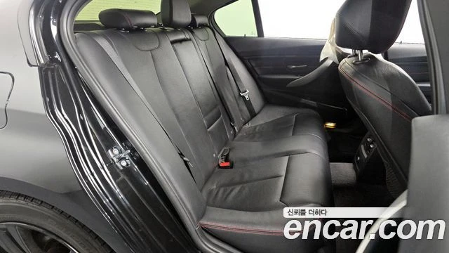 BMW 320 d Sport | Крайна Цена с всичко до България, снимка 8 - Автомобили и джипове - 54427458