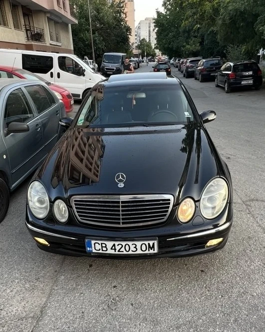 Mercedes-Benz E 320, снимка 3 - Автомобили и джипове - 55905645