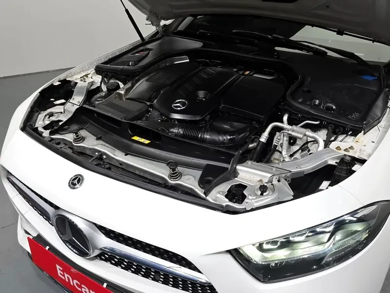 Mercedes-Benz CLS 300 D Amg Line, снимка 6 - Автомобили и джипове - 55951863